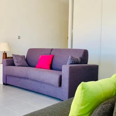 Near The Marina Of Vecchio Apartamento *